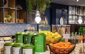 Daily buffet breakfast (EUR 14 per person) - ibis Bordeaux Lac (Bordeaux)