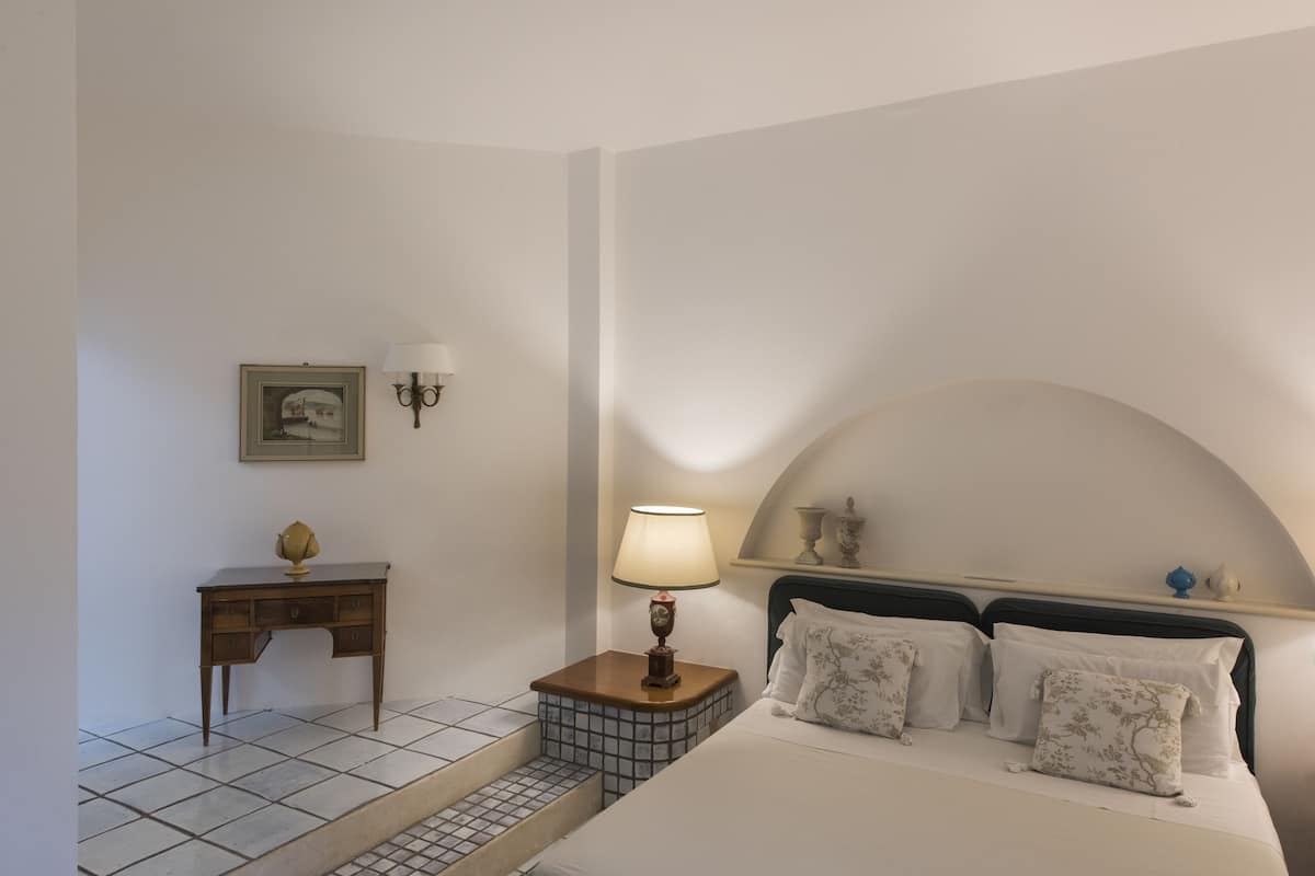 Suite Deluxe | 1 chambre, minibar, coffres-forts dans les chambres