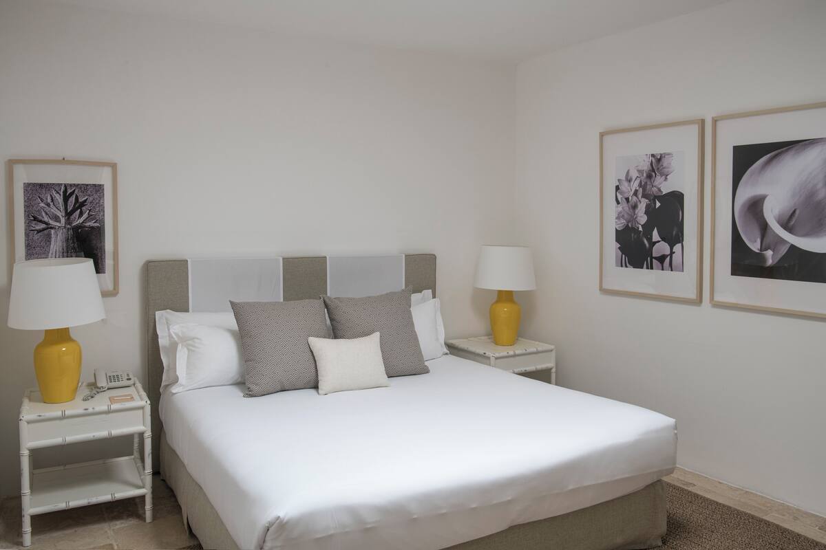 Suite Ulivi | 미니바, 객실 내 금고, 각각 다른 스타일의 인테리어, 각각 다르게 가구 비치