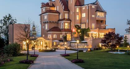 Schloss Mönchstein Hotel