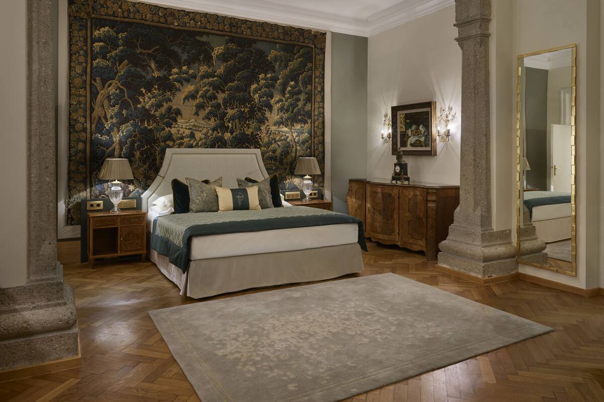suite, city view | premium bedding, minibar, in-room safe, individually decorated