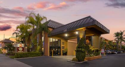 Best Western Plus Stovall's Inn