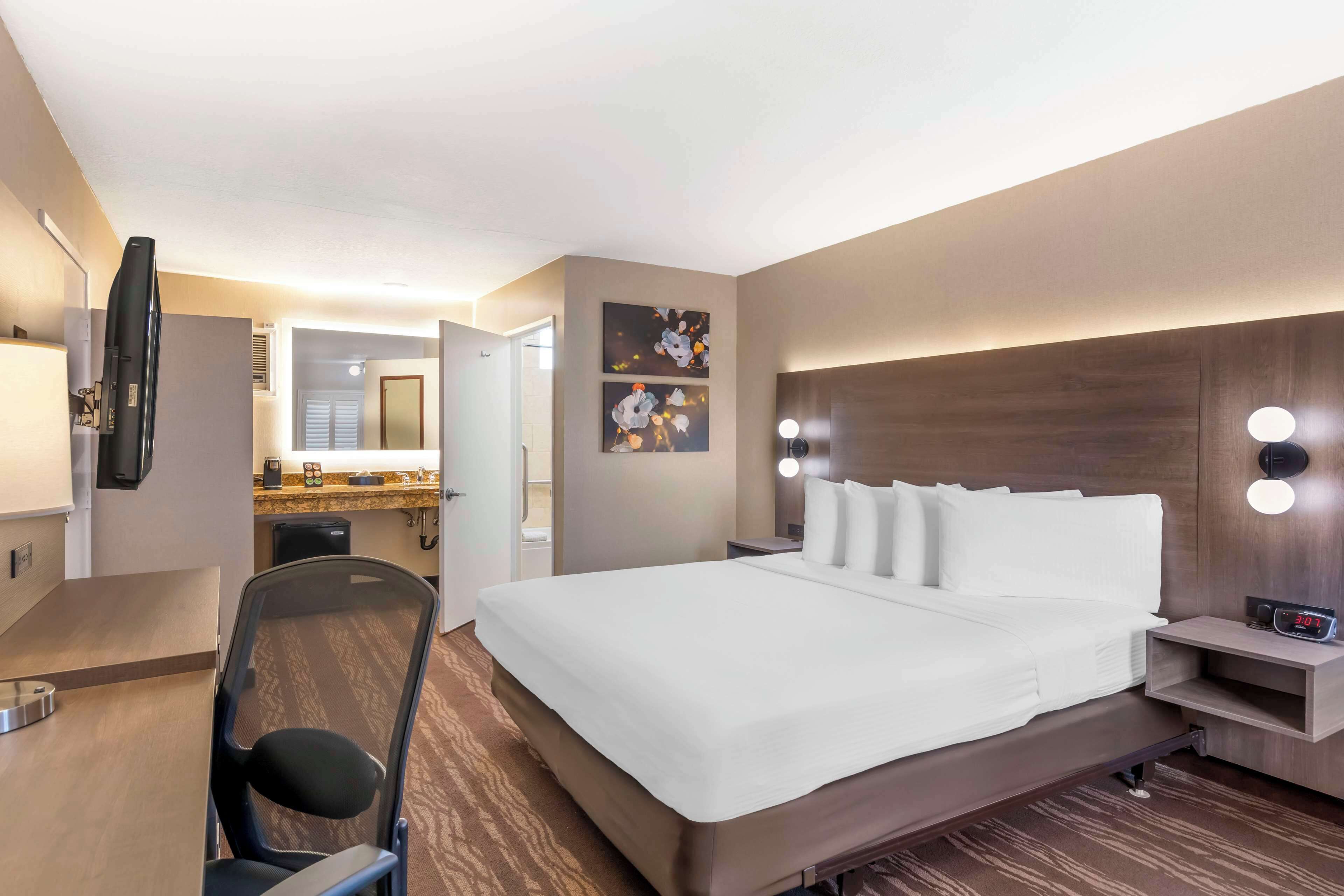 Desk, iron/ironing board, free cribs/infant beds, rollaway beds