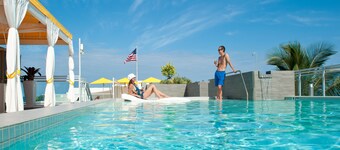 Leslie Hotel Ocean Drive