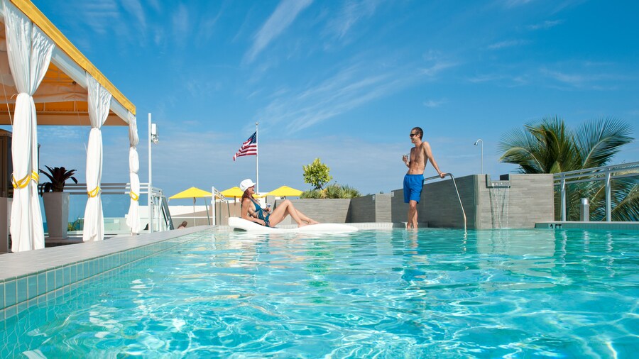 Leslie Hotel Ocean Drive