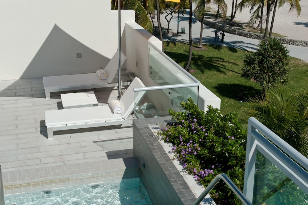 Leslie Hotel Ocean Drive