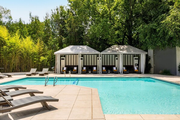 Außenpool (je nach Saison geöffnet), Cabañas (gegen Gebühr)