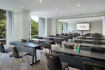 Meeting space at Le Meridien Atlanta Perimeter by Marriott