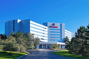Exterior - Sheraton Detroit Novi Hotel (Novi)