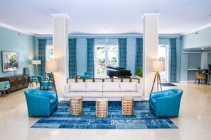 Lobby sitting area - Dorchester Hotel (Miami Beach)