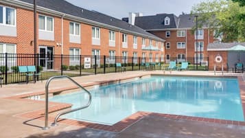 Seasonal outdoor pool, pool umbrellas, sun loungers