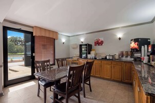 Café da manhã continental grátis todos os dias