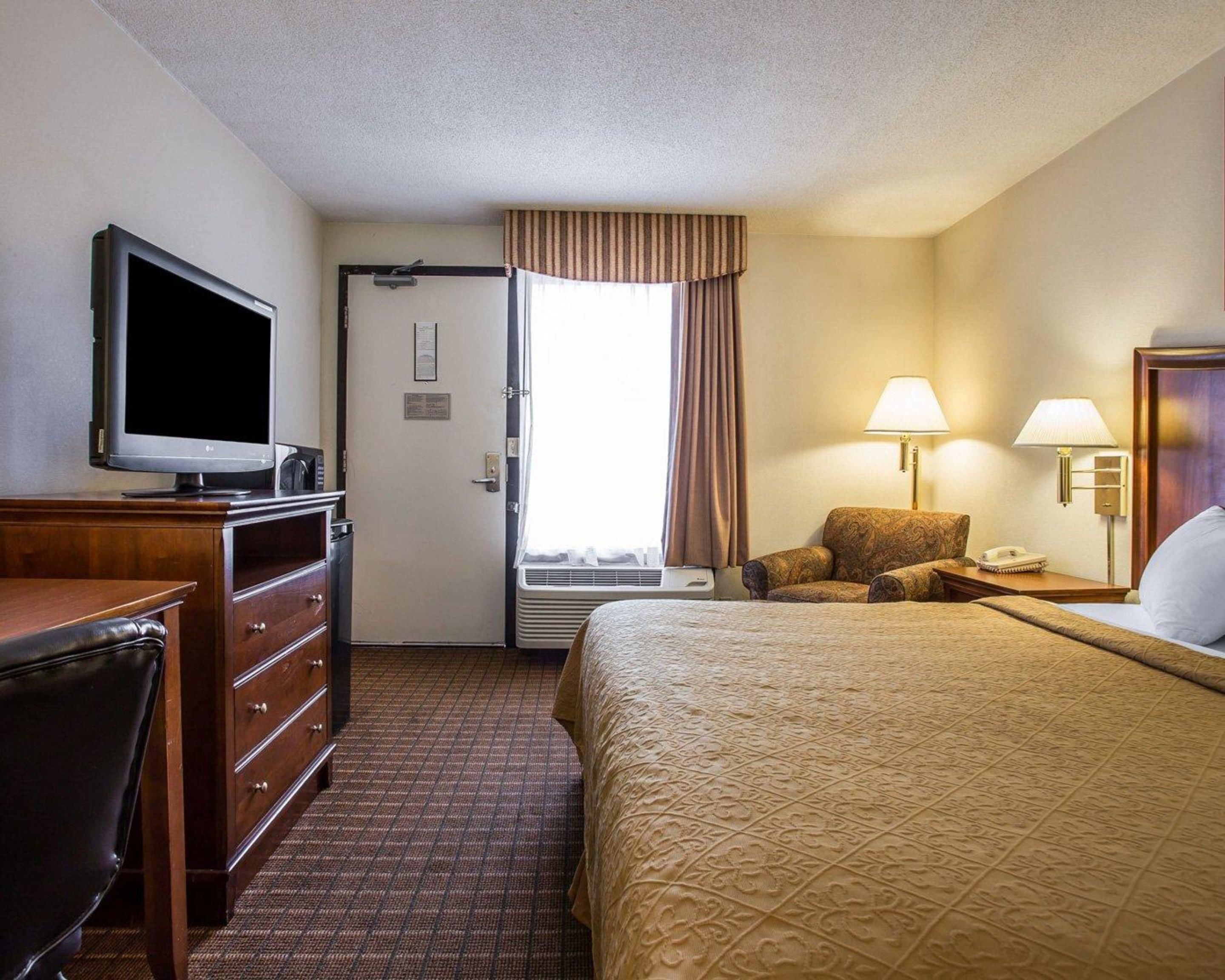 In-room safe, desk, laptop workspace, blackout drapes