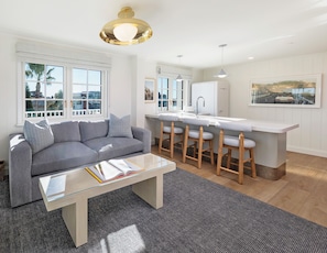 Svit - 1 kingsize-säng med bäddsoffa | Sängtillbehör av högsta kvalitet och bäddmadrasser