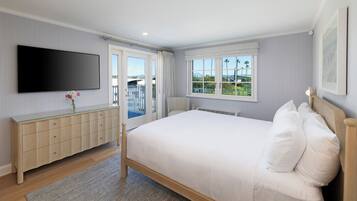Suite, 2 Bedrooms (Balboa) | Premium bedding, pillowtop beds, in-room safe, individually decorated