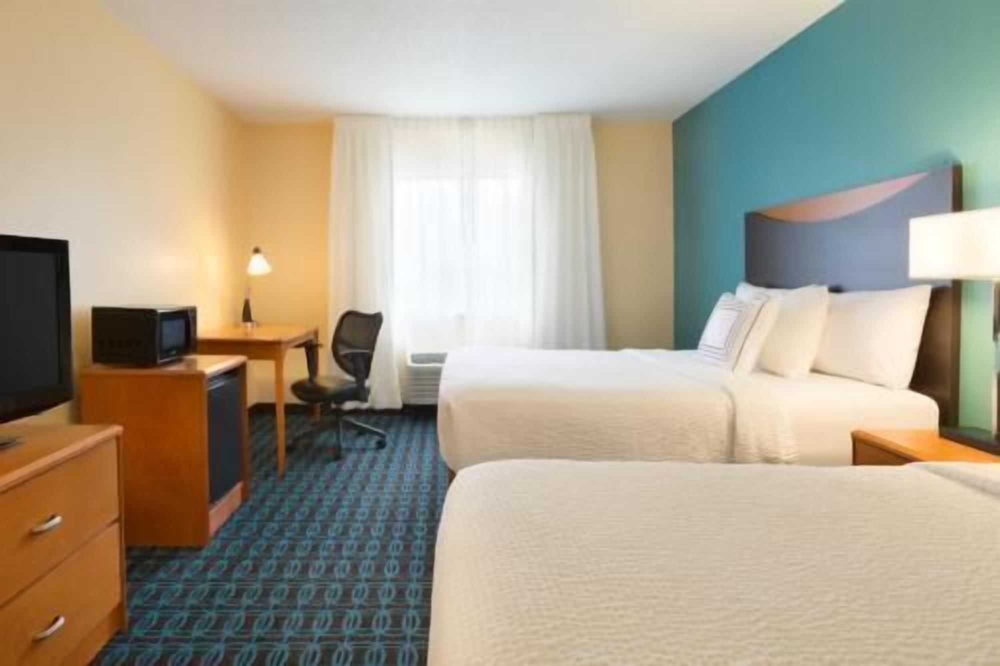 In-room safe, desk, iron/ironing board, free WiFi