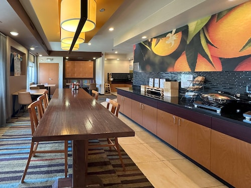 Country Inn & Suites by Radisson, Bismarck-Mandan