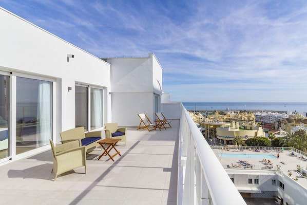 Quarto premium, terraço, vista para o mar | Sacada