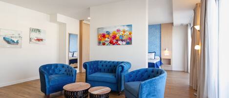 Premium Room, Terrace, Sea View | Living area