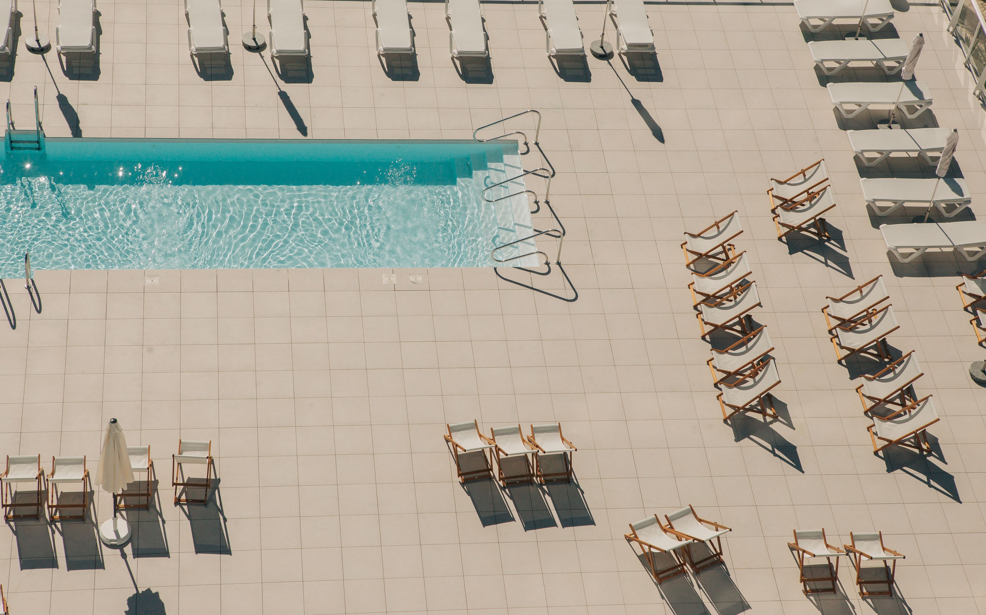 3 outdoor pools, sun loungers