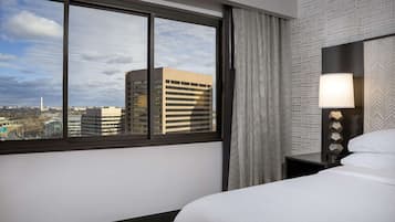 Suite, 1 King Bed (DC Monument View) | 1 bedroom, in-room safe, desk, laptop workspace