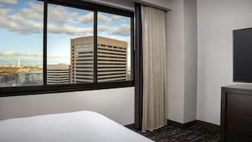 1 bedroom, in-room safe, desk, laptop workspace
