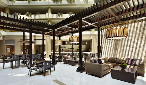 Embassy Suites by Hilton Crystal City National Airport