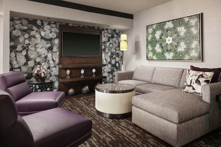 Embassy Suites by Hilton Crystal City National Airport - Image 42