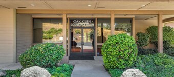 Best Western Plus Sonora Oaks Hotel & Conference Center