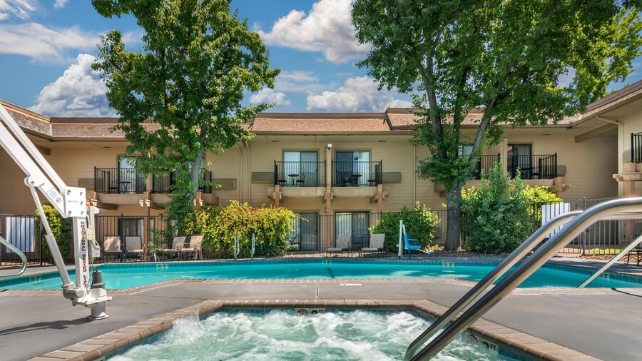 Best Western Plus Sonora Oaks Hotel & Conference Center