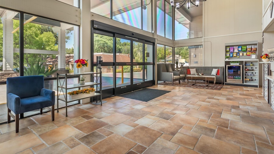 Best Western Plus Sonora Oaks Hotel & Conference Center