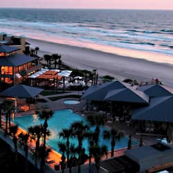 5 outdoor pools, open 9:00 AM to 8:00 PM, pool umbrellas, pool loungers