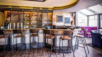 Bar (en la propiedad)
