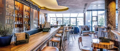 Bar (en el alojamiento)