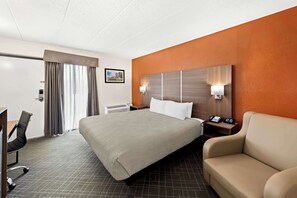 1 bedroom, desk, laptop workspace, blackout drapes