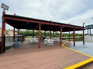 Piscina externa sazonal
