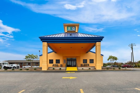 Exterior. Quality Inn Mason Near Kings Island