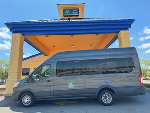 Theme park shuttle