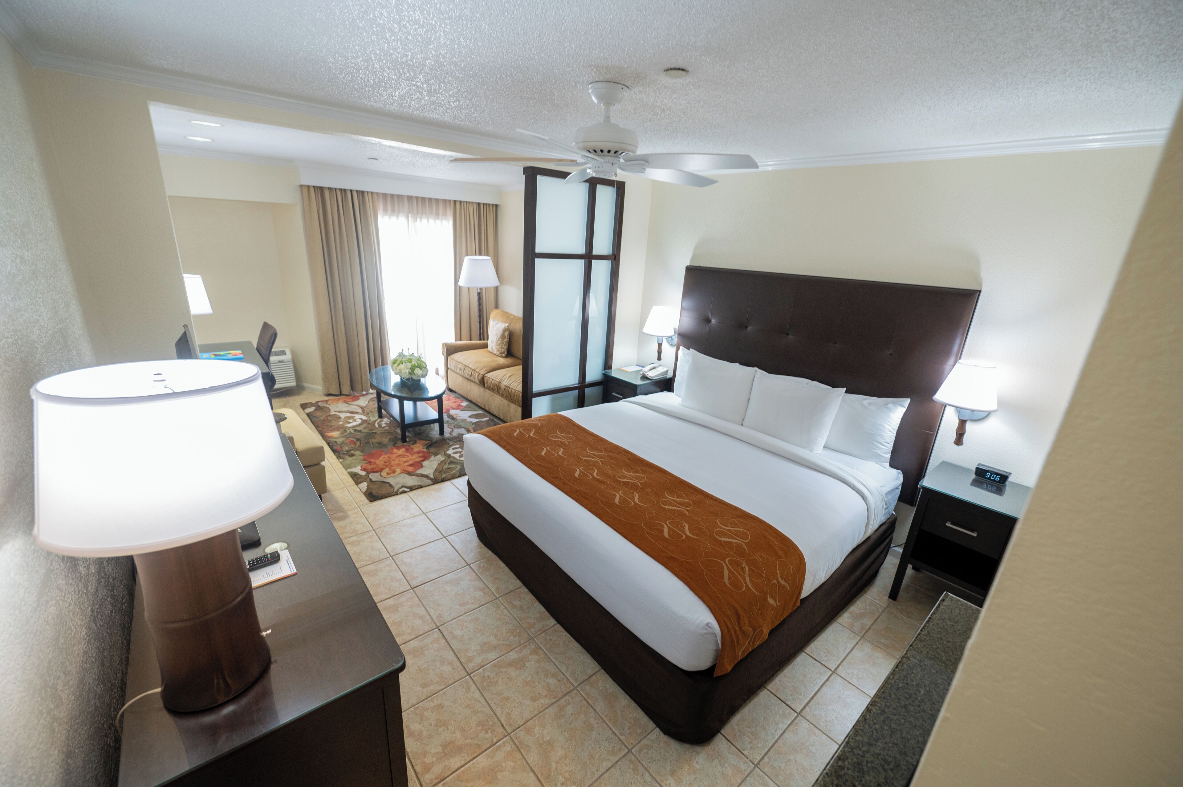 Photo - Comfort Suites Paradise Island