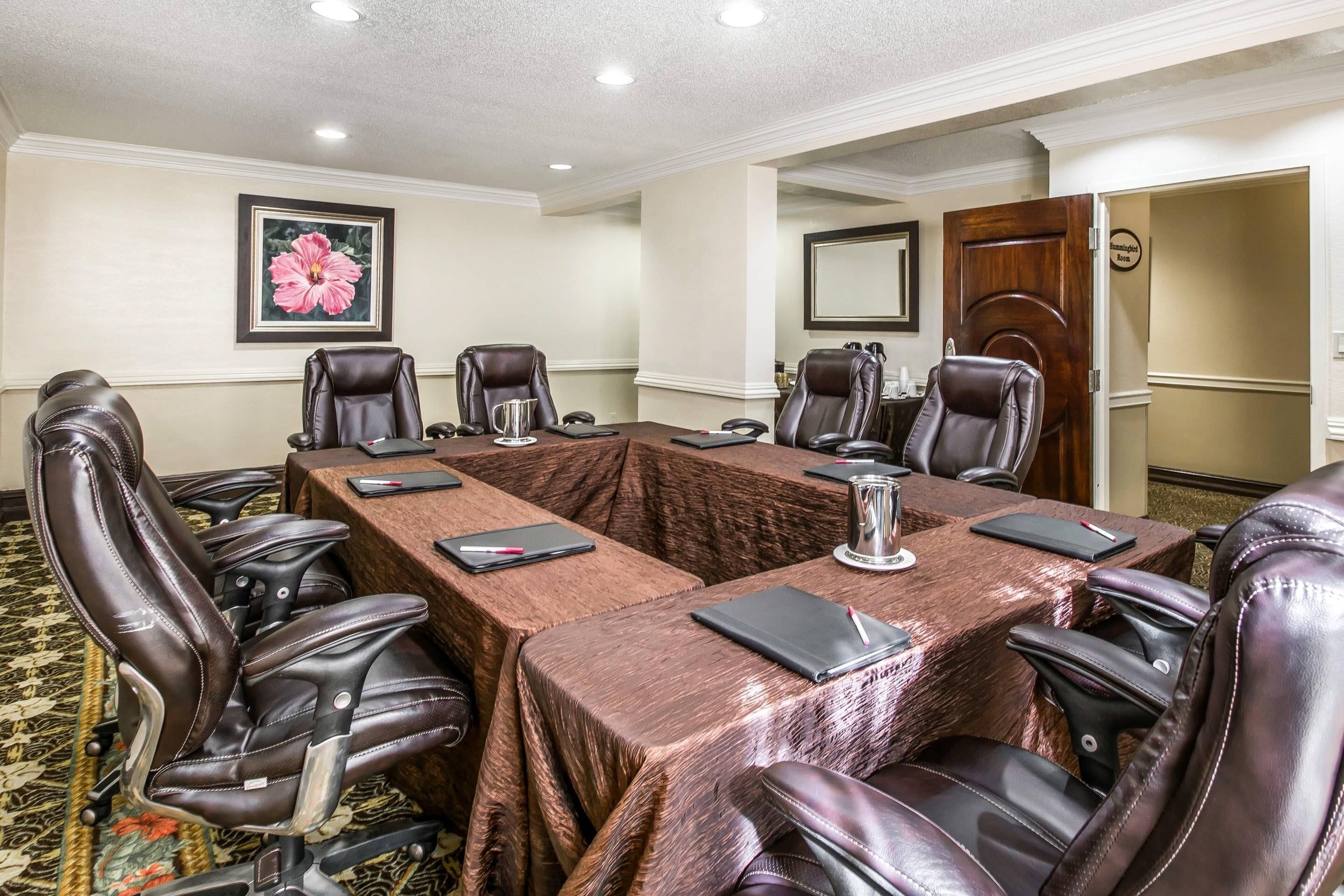 Photo - Comfort Suites Paradise Island