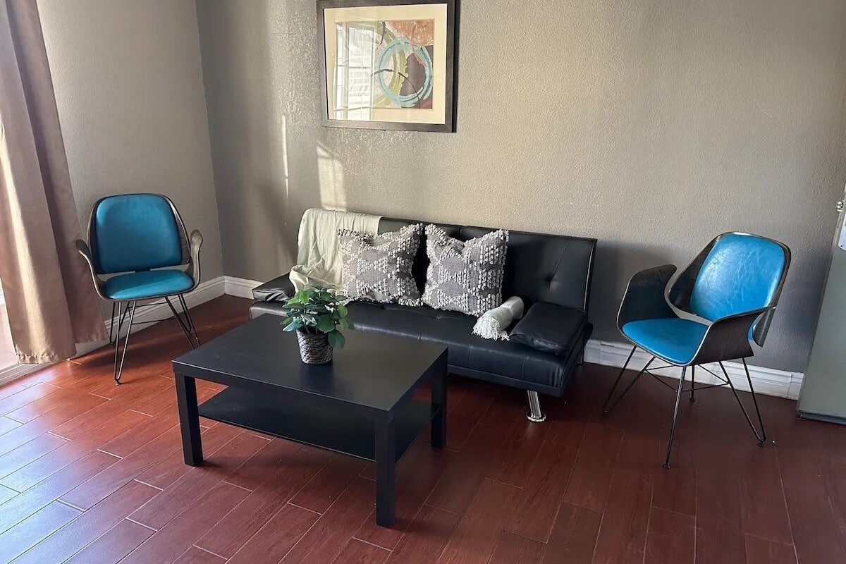 design studio suite | living area | led tv