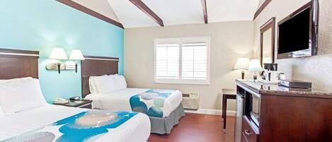 1 habitación, escritorio, tabla de planchar con plancha y wifi gratis