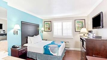 1 bedroom, desk, iron/ironing board, free WiFi