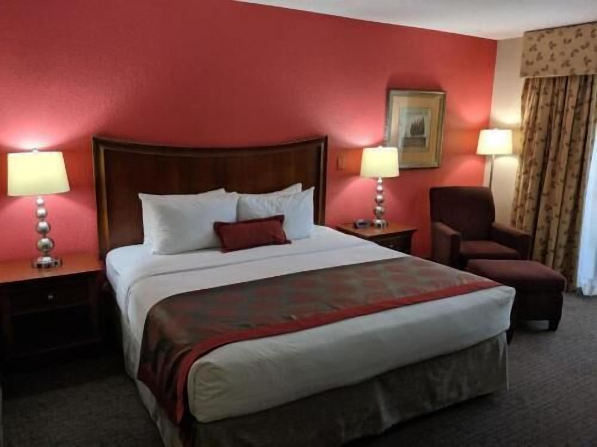 In-room safe, desk, iron/ironing board, free cribs/infant beds