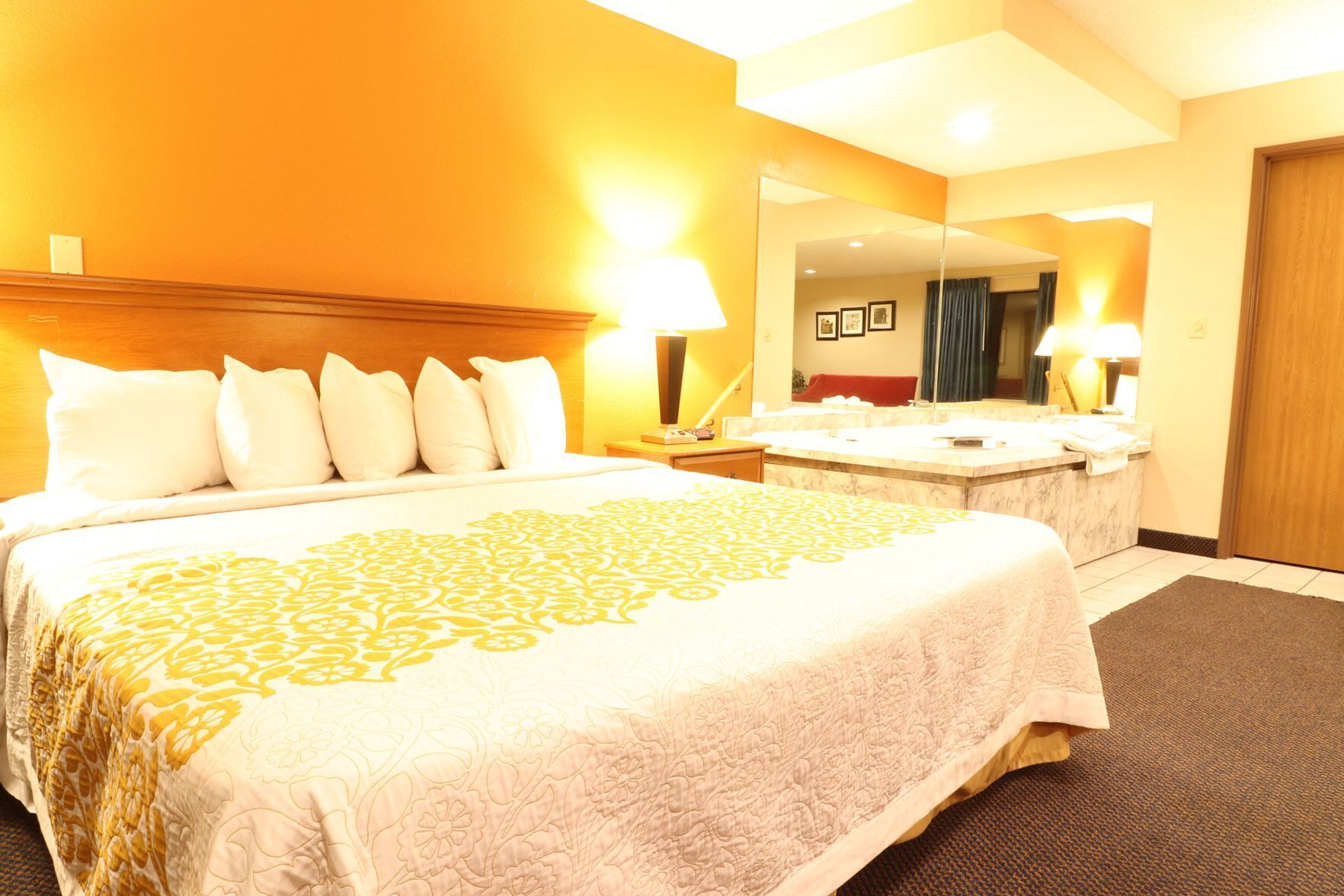 Desk, iron/ironing board, free WiFi, bed sheets