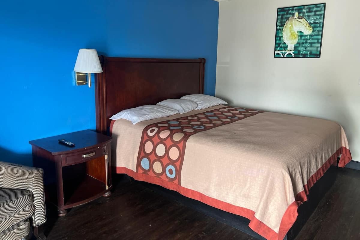 Desk, iron/ironing board, free WiFi, alarm clocks