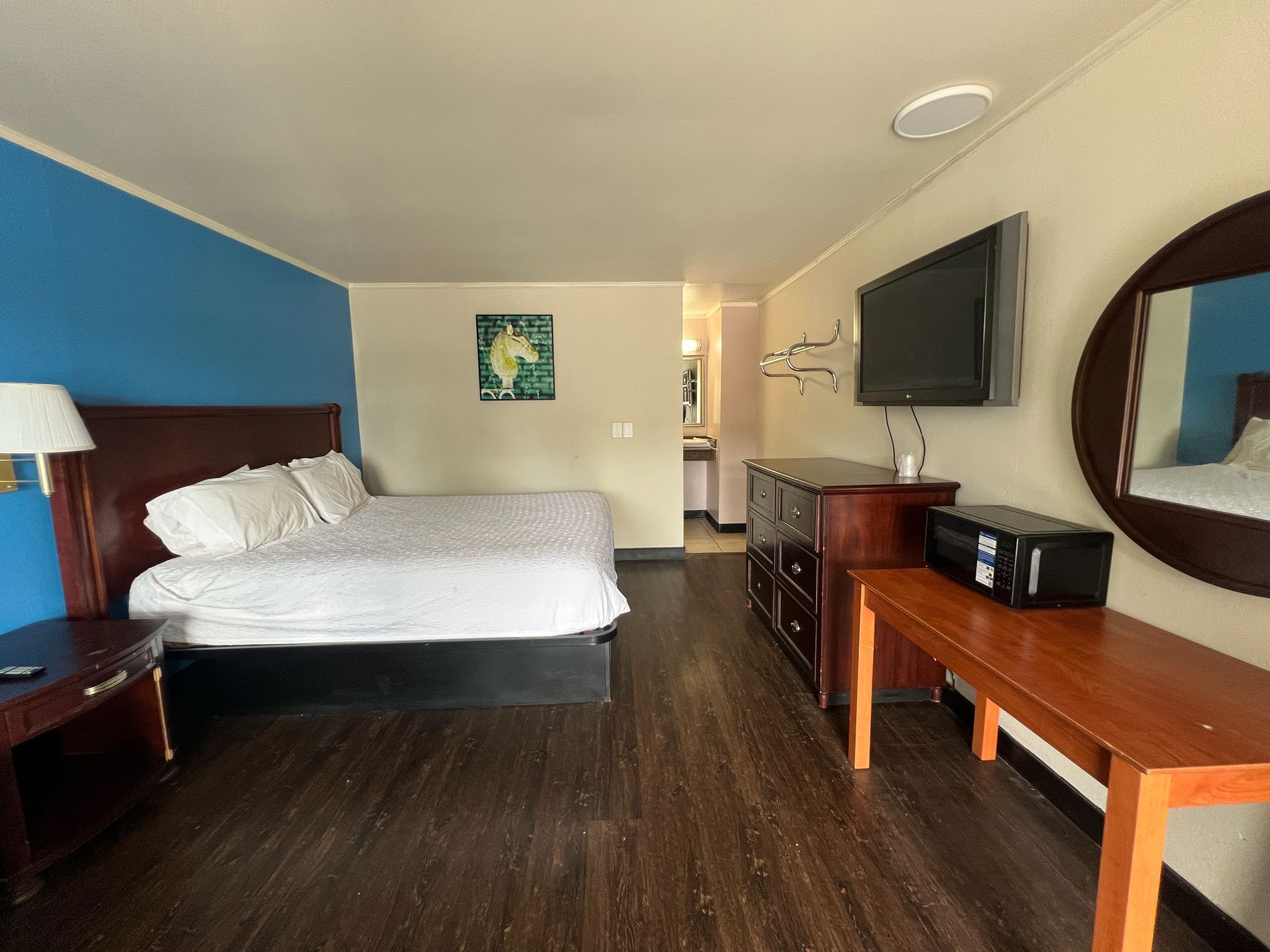 Desk, iron/ironing board, free WiFi, bed sheets