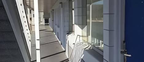 Lorong