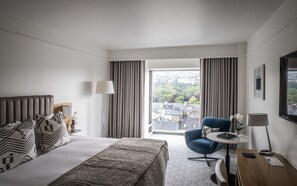 Deluxe Room, 1 King Bed