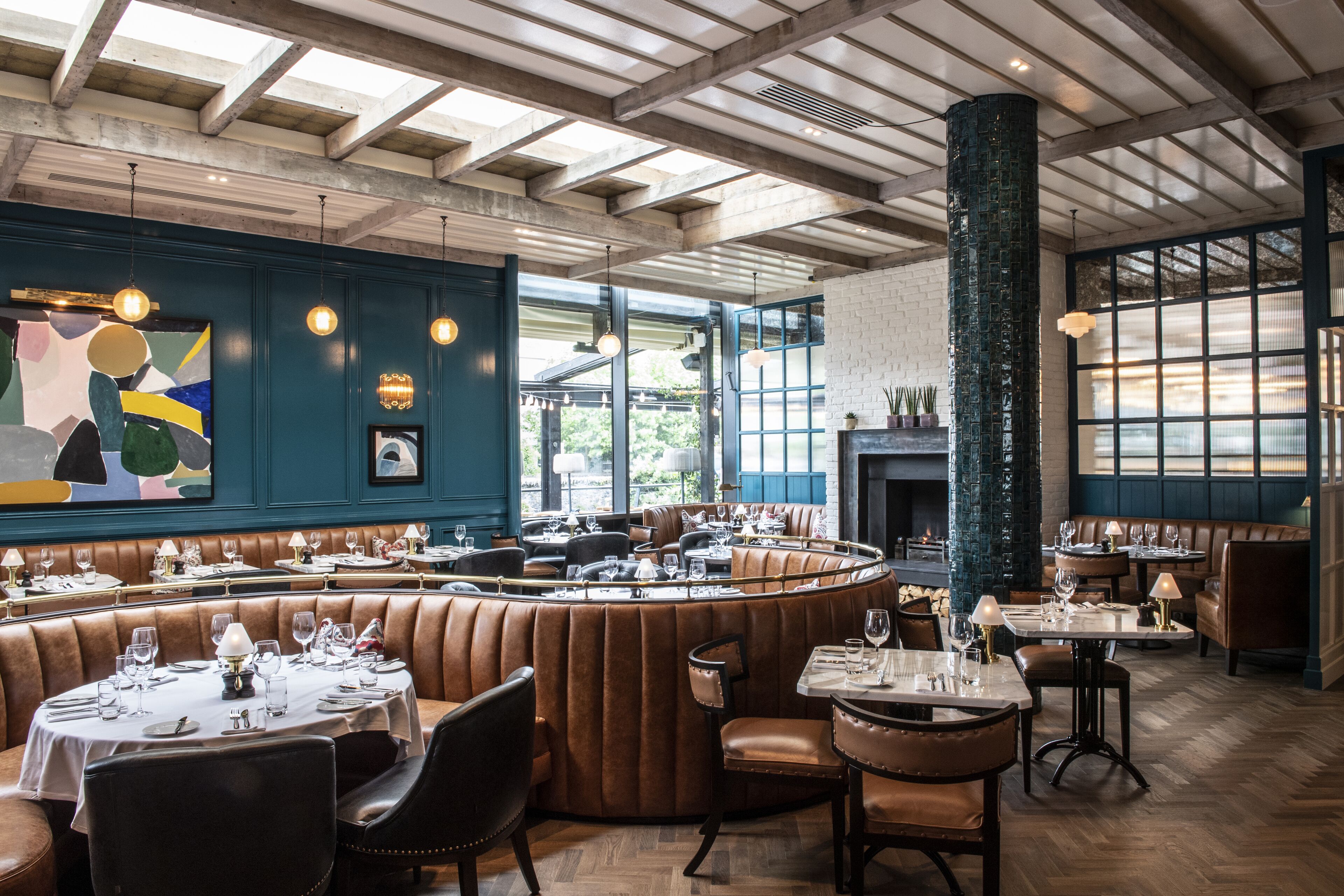 lunch served, al fresco dining